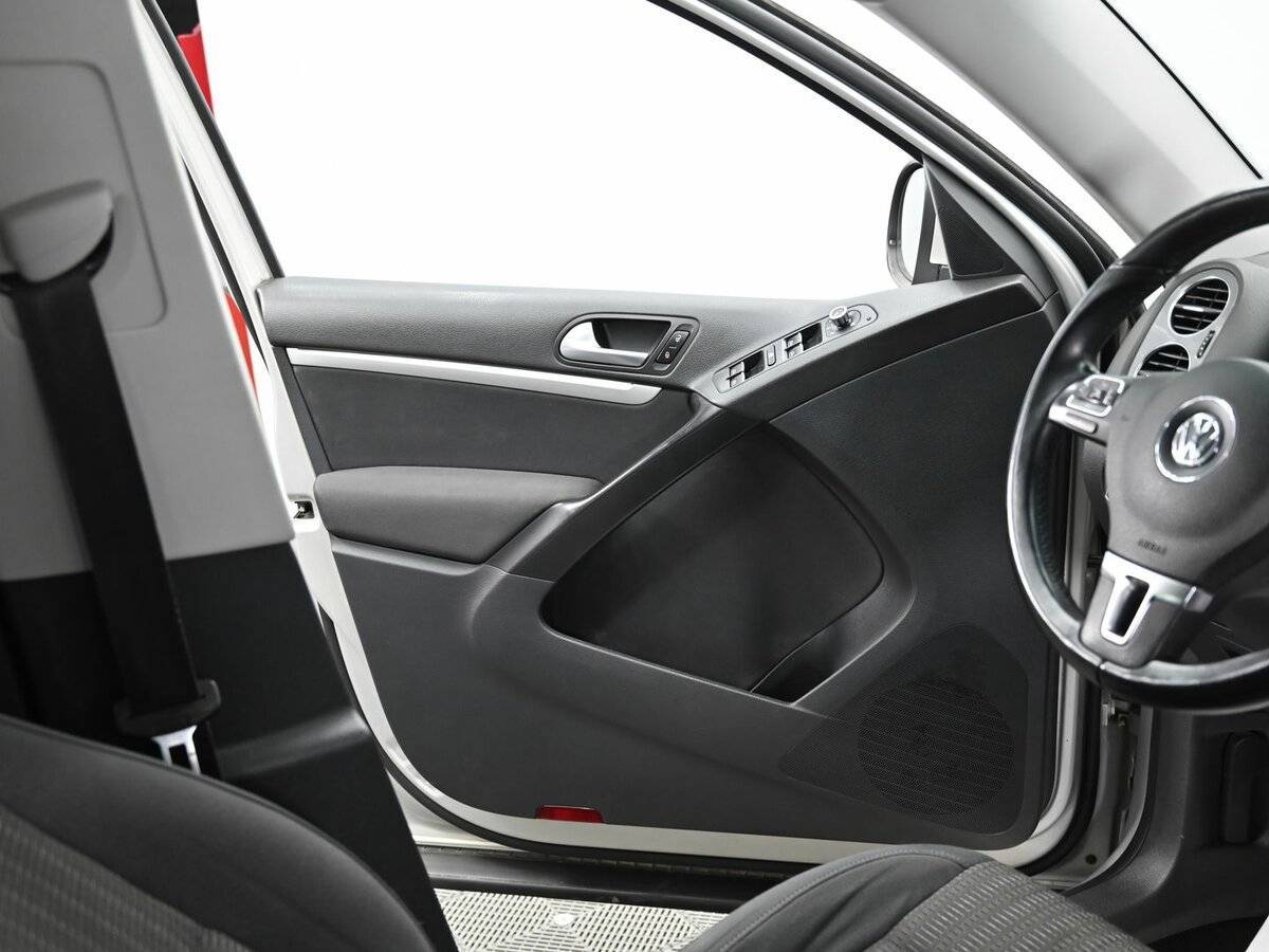 Купить Volkswagen Tiguan, 2012, 183 000 км, фото №5