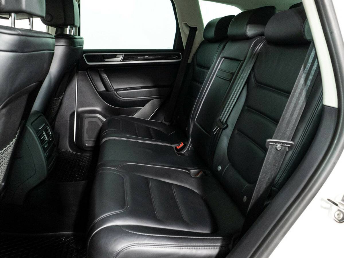 Купить Volkswagen Touareg, 2016, 188 893 км, фото №10