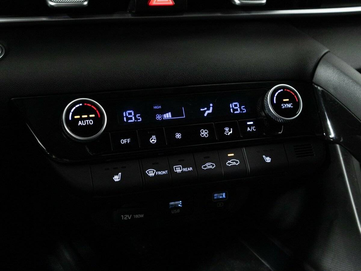 Купить Hyundai Elantra, 2021, 48 306 км, фото №16