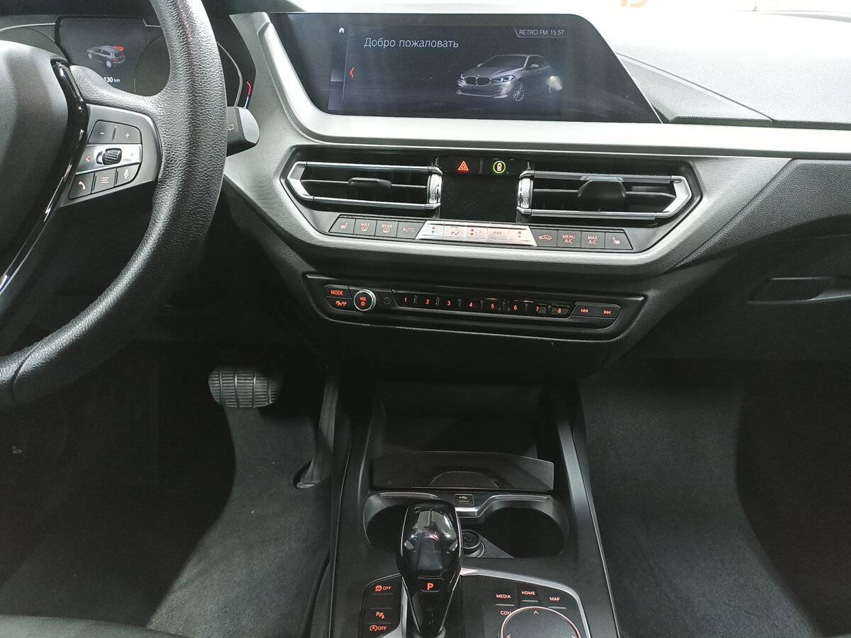 Купить BMW 1 серии 118i, 2019, 111 975 км, фото №15