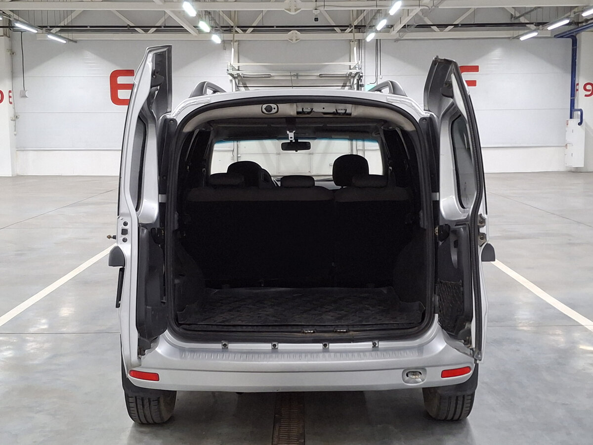 Купить Lada (ВАЗ) Largus I, 2013, 200 695 км, фото №10