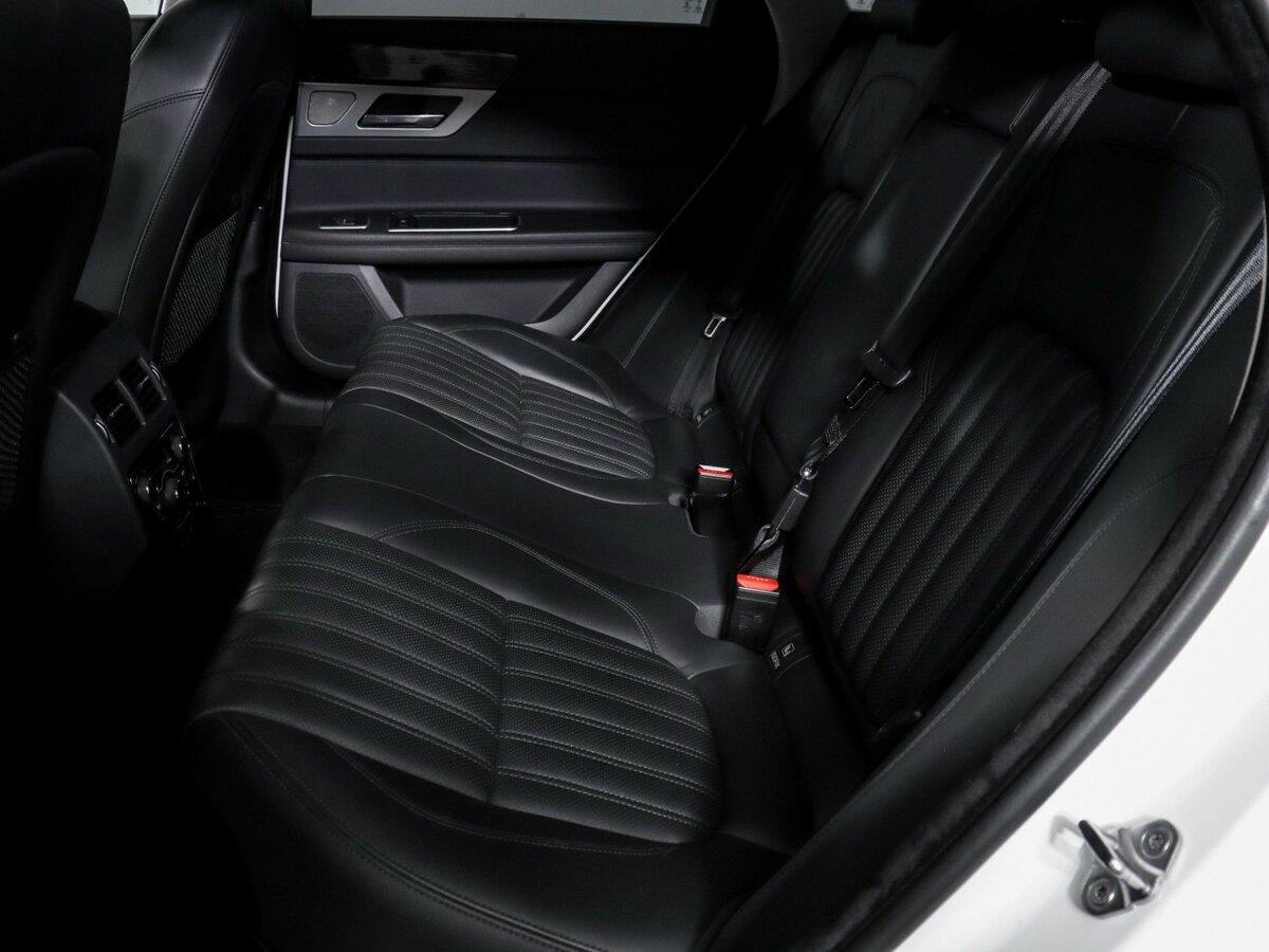 Купить Jaguar XF II, 2018, 72 632 км, фото №8