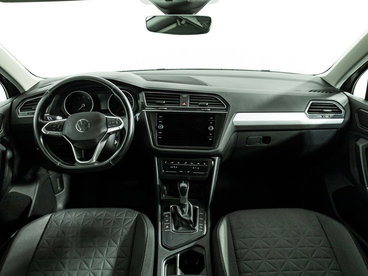 Купить Volkswagen Tiguan II Рестайлинг, 2021, 94 592 км, фото №13