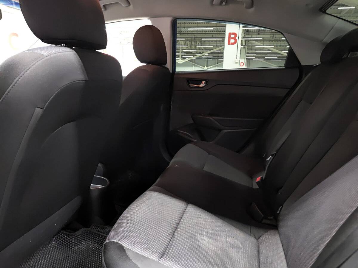 Купить Hyundai Solaris II, 2017, 158 214 км, фото №12