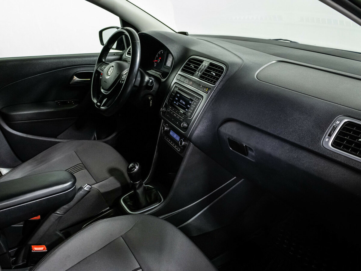 Купить Volkswagen Polo V Рестайлинг, 2016, 137 000 км, фото №8