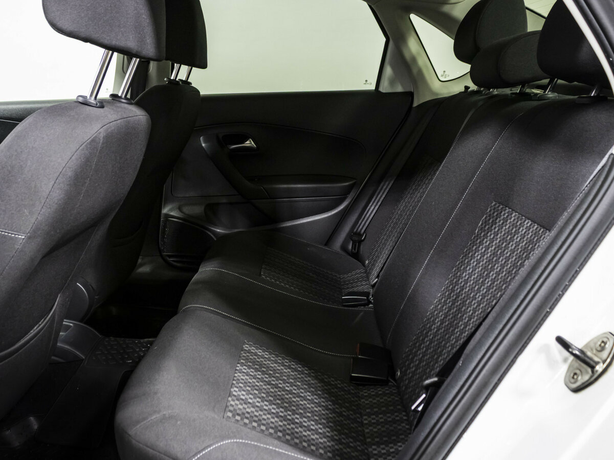 Купить Volkswagen Polo V Рестайлинг, 2016, 69 111 км, фото №12