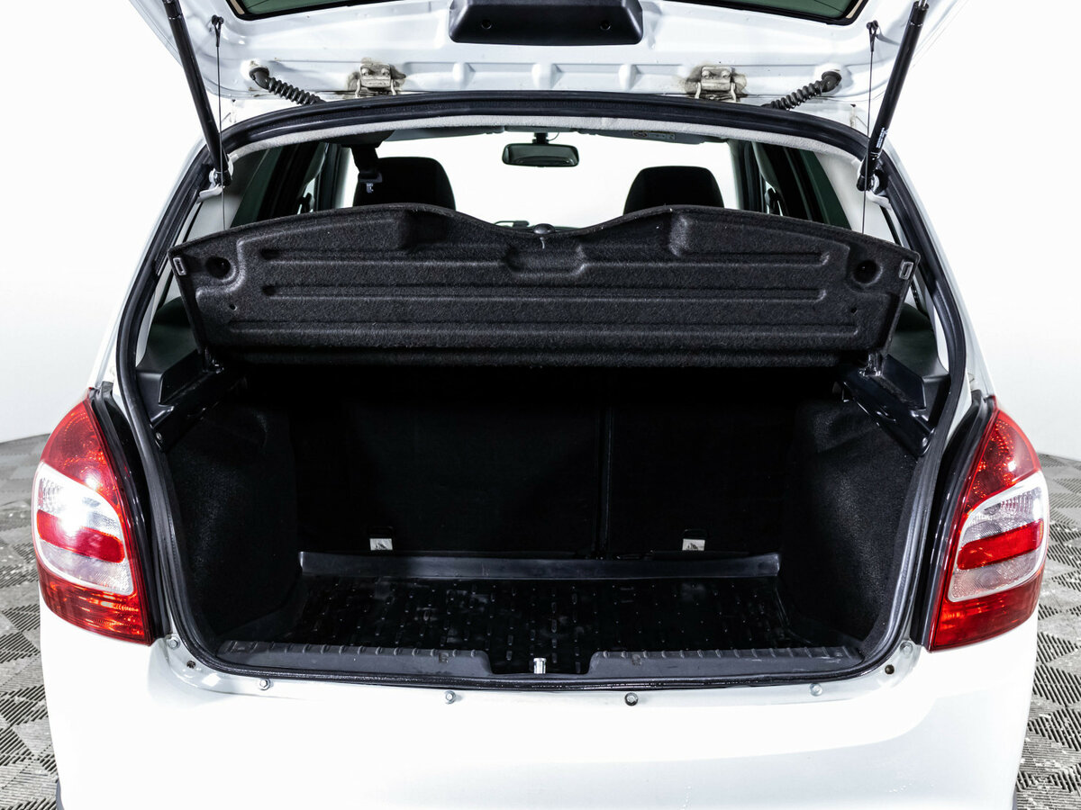 Купить Lada (ВАЗ) Granta Cross I Рестайлинг, 2023, 59 541 км, фото №16